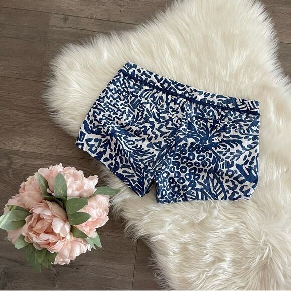 Lilly Pulitzer Adie Indigo Home Slice Printed Navy Shorts 2 - Picture 4 of 8